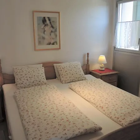 Arabella By Fewotessin לוקרנו