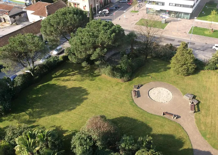 Arabella By Fewotessin לוקרנו